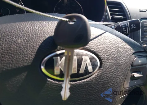 2015 Kia Forte Lx из США, поврежденный, VIN KNAFK4A69F5317301